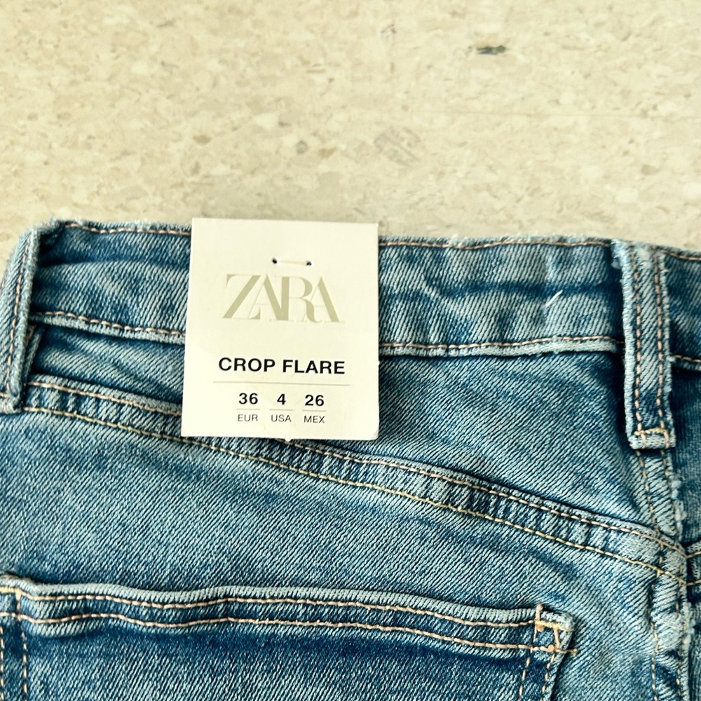 Zara Mid Rise Jeans - Picture 4 of 6